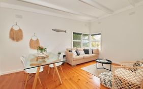 Adorable Beach Shack In The Heart Of Aireys Inlet